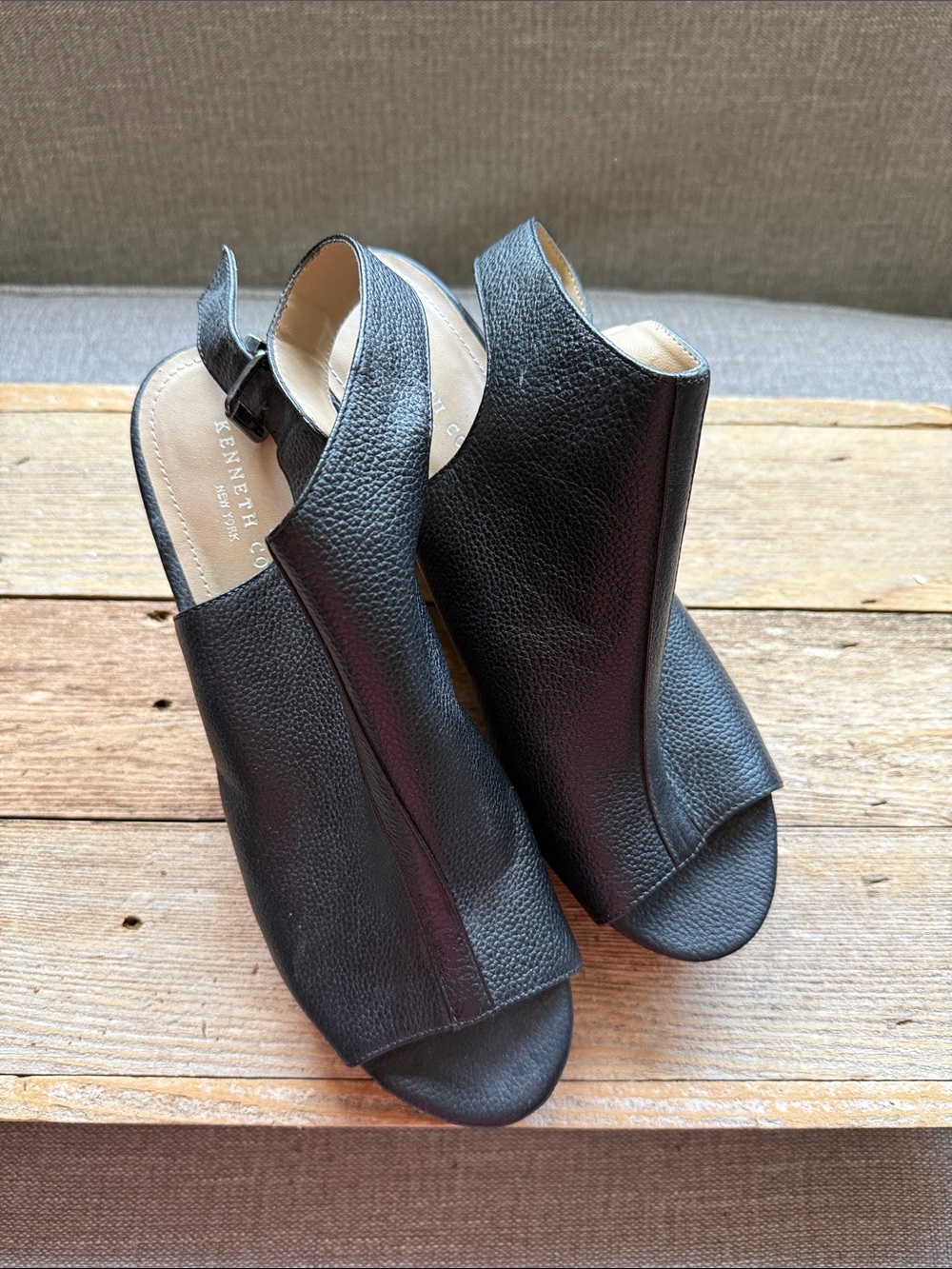 Kenneth Cole Wedges